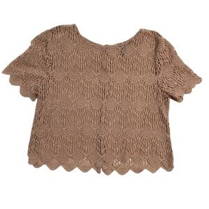Blush crochet too with scalloped hem